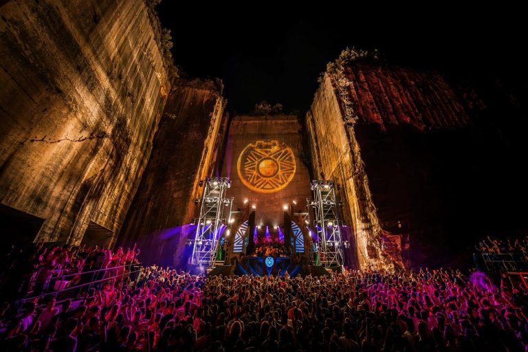 U Cave Romane stiže više od 100 tona opreme, gradi se jedan od najspektakularnijih festivala Europe
