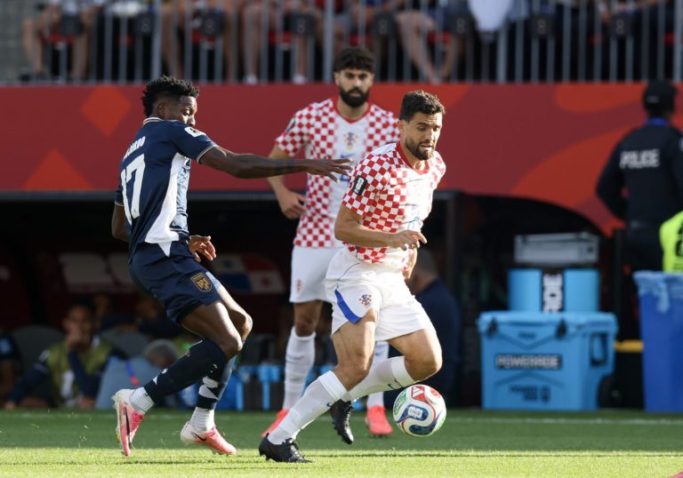 Hrvatska na velikim mukama, Panama bila bliže golu u prvom dijelu