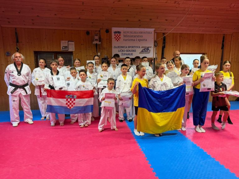 Taekwondo klub Gacka održao polaganje za školske pojaseve