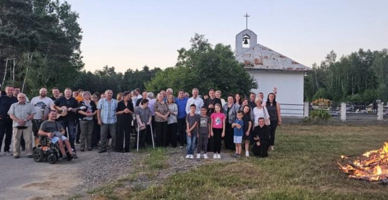 Na Smiljanskom Polju proslavljena svetkovina Rođenja sv. Ivana Krstitelja i 50 godina kapelice