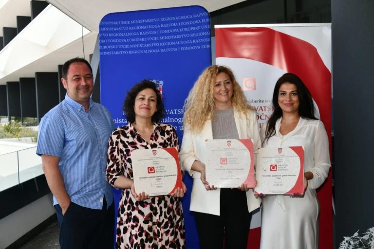 Novalja dobitnik čak tri oznake Hrvatski otočni proizvod: Nagrađeni Paški sir, novaljski nakit i Fešta od Maja