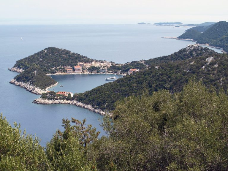 Skriveni dragulj Jadrana: Otok na kojem vrijeme kao da je stalo