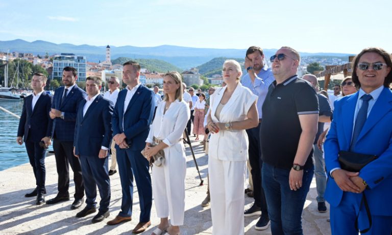 Nova brzobrodska linija povezala Senj s Krkom, Rabom i Pagom