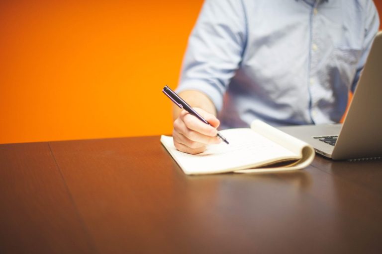Stalno odgađate obveze? Psiholozi otkrivaju zašto to nema nikakve veze s lijenošću