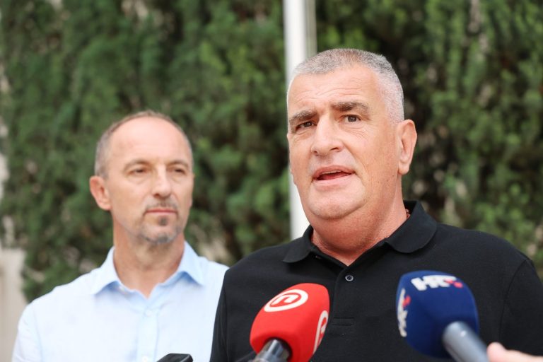 Bulj pozvao Plenkovića da povuče Uredbu o naknadi za odlaganje otpada