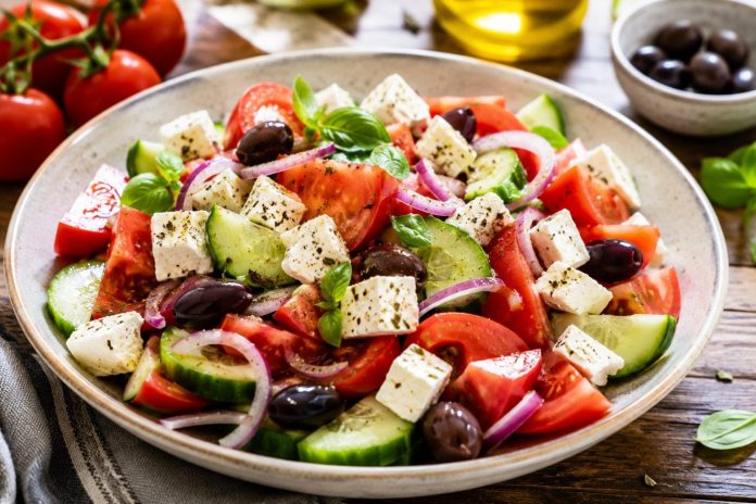 Salata sir povrce