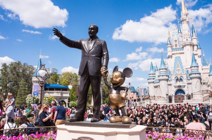 henninge-disney-2692578_1920