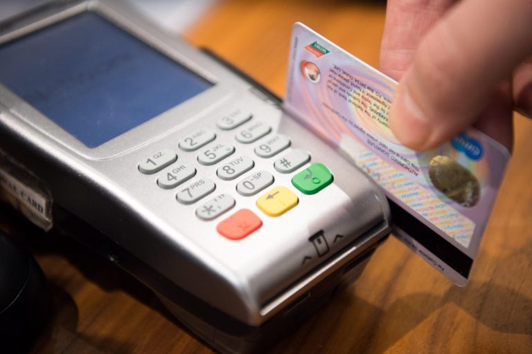 Ovu pogrešku mnogi rade pri plaćanju karticom, a može ih skupo stajati