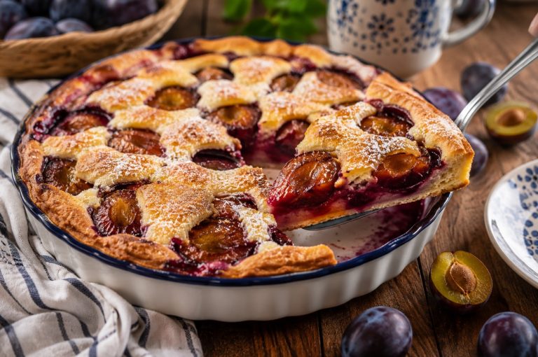 Pita od šljiva bez vaganja sastojaka: recept koji uspijeva svaki put