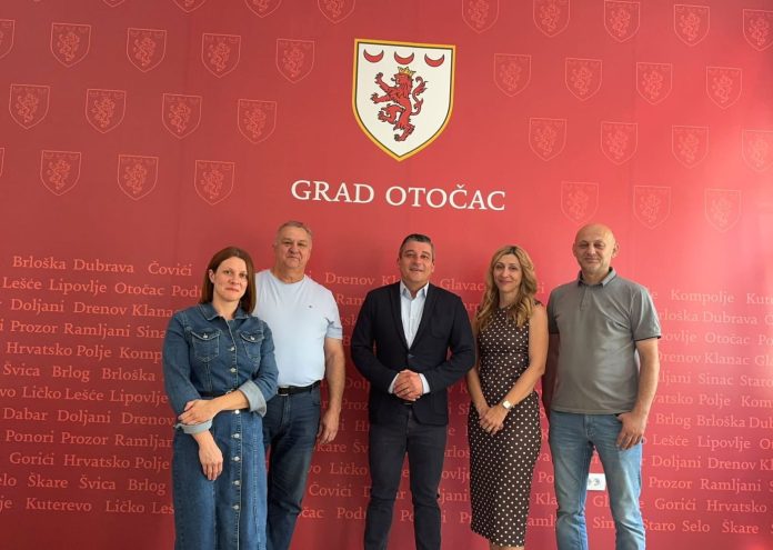 vojarna otocac